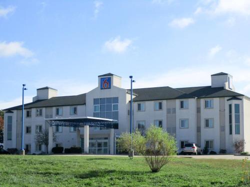 Motel 6-Kingdom City, MO - Hotel - Kingdom City