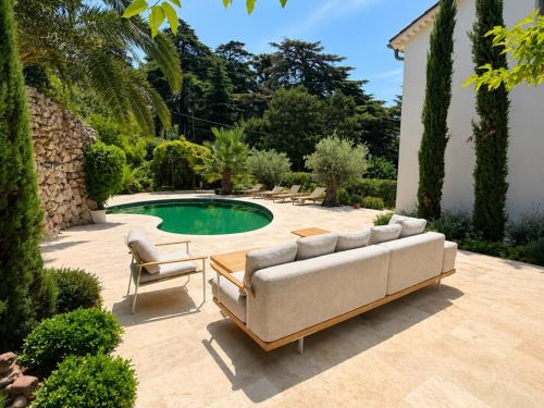 FRGK Luxury New 6BR Villa with Pool Near Beach Cannes