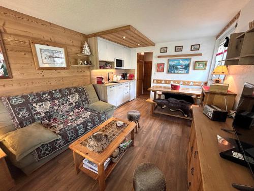 PARNASSE 1-413 - Appartement centre village, pied des pistes - Wifi -Garage