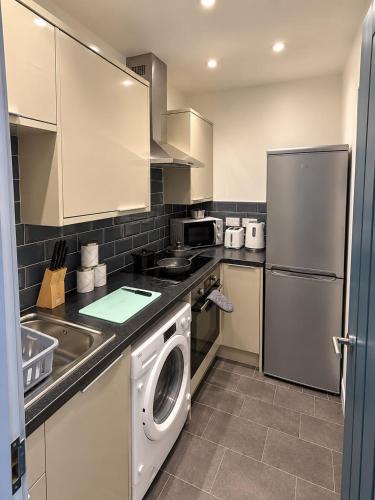 1MP-Stylish 1-Bed Apartment in the Heart of Batley in Batley