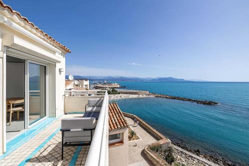 Sublime 2 bedroom Flat, Terrace sea view - Antibes