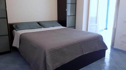 One-Bedroom Apartment with Balcony image 3