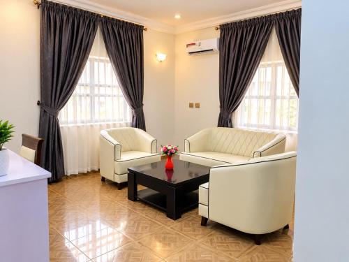 Lake Court Residence in Abuja