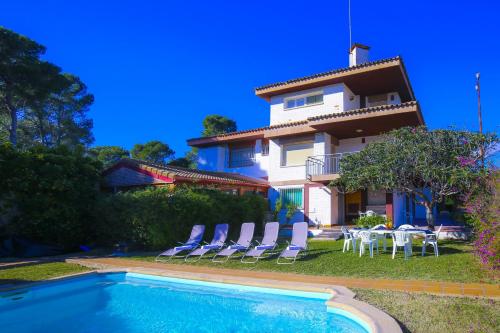 SERENA VILLA - Only Families
