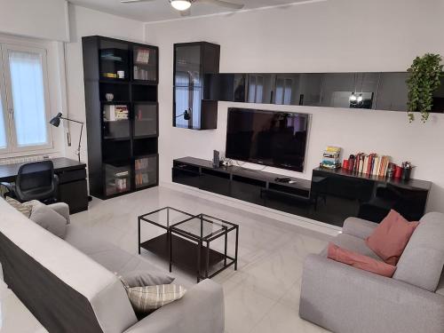 Appartamento Linate - Centro 15 min, Moderno Elegante, Wi-Fi