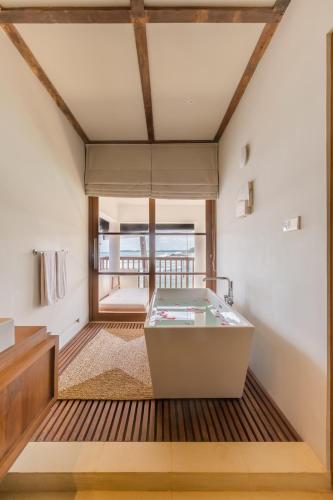 Baño, Dickwella Resort & Spa Hiriketiya in Tangalle