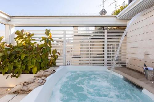 lovely property Via del Babuino- centrale