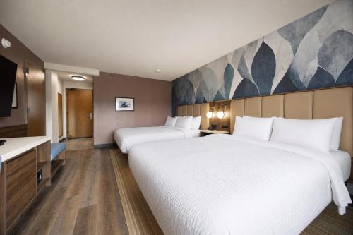 2 double beds