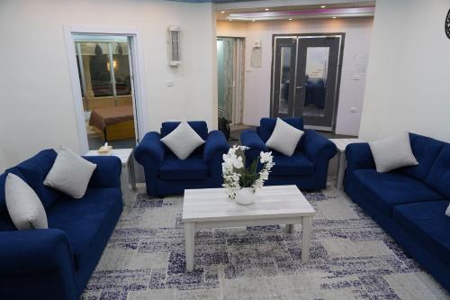 Al Zain Chalet in Al-Himmah Al-Ordonyah