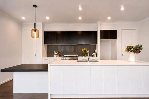 Spacious 5 Bed Designer Home Point Cook in Point Cook