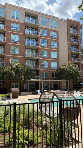 Preston Douglas Single I Premium 1BR in Dallas in Vickery Meadow