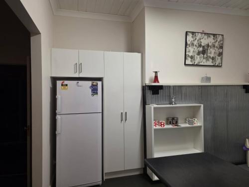 ザ クラブ モーテル アーミデイル (The Club Motel Armidale) near アーミデール空港