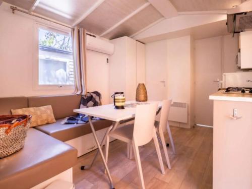 Mobil home avec terrasse - 4 pers.