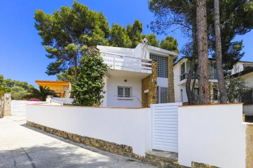 CODOLAR Family House