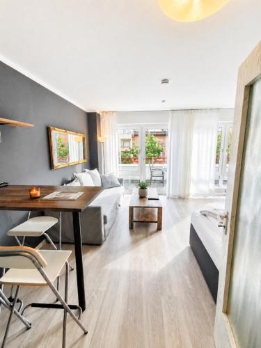 CF44 30m2 Quiet Central Balcony and Netflix - Leimen