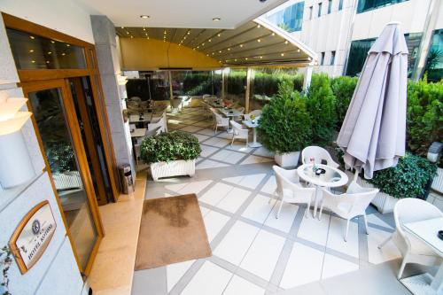 Boutique Hotel Kotoni - image 4
