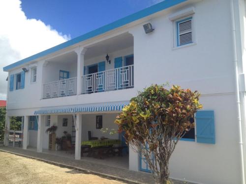 Exterior view, Villa Pelee - Colibri des iles in Le Morne Rouge
