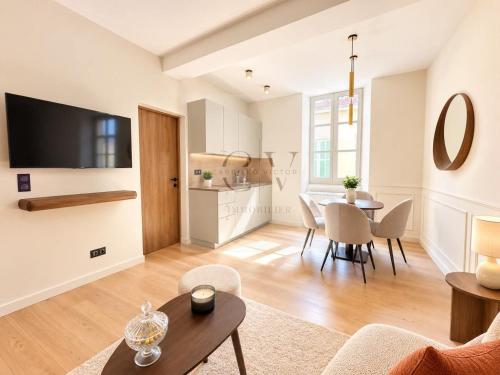 Appartement rénové au cœur du Suquet