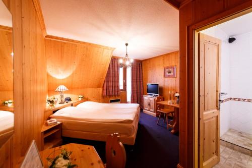 Alsacian Superior Double or Twin Room