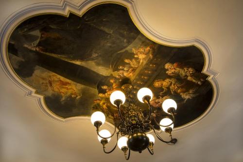 Prague Old Street Apartments - image 10