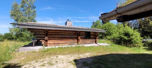 La Fuste des Cernois, Maison en bois rond dans le Haut-Jura, en pleine nature in Grande Riviere