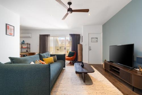 Vendégszoba, Eclectic 1BR With Private Terrace Near Manuka - Hosted by Canstay in Forrest
