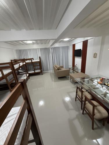 Jofranz Guesthouse by Wegala in Tayabas