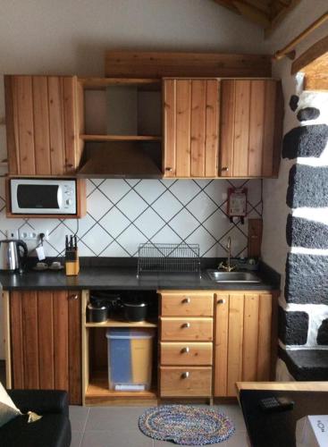 ห้องครัว, Stone Dreams - Namoradeira in กาลเยตา เด เนสกิม