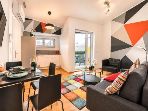 Balcony Apartment for 4 near Naschmarkt & U4 Metro in Wien, Österreich