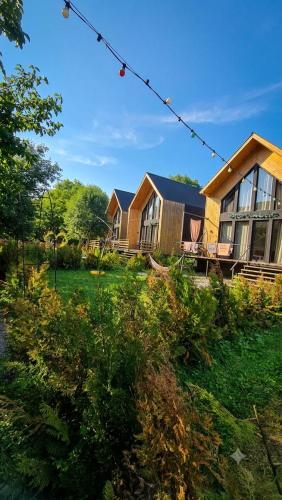 4 Cottages with Mountain Views in Tsemi