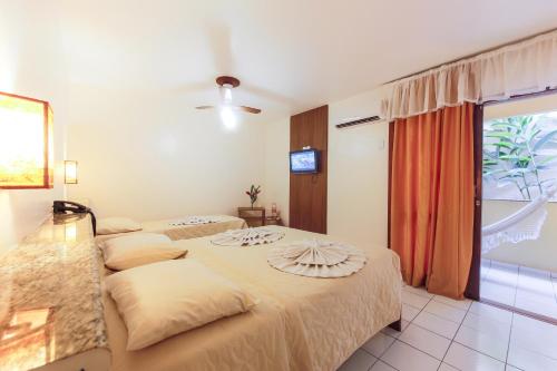 2 twin beds