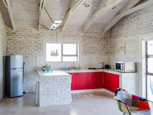 Cuina, Red Bishop - Birds, Beach & Beauty in Langebaan