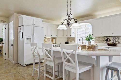 Fasiliti, Home Sweet Home • 5BR • Temple Views • BYU-I in Rexburg (ID)