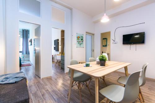 Apartments Ve Smeckach 27, Prague (photo 3)