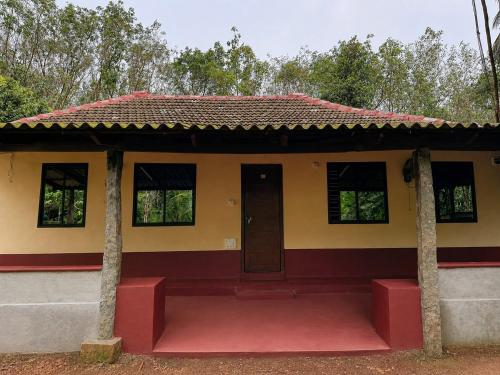 Kanthavara Heritage House I Forest Retreat in Bola