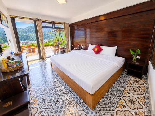 Double room, mountain view