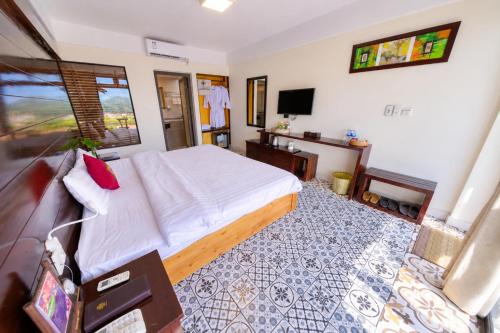 Double room, mountain view