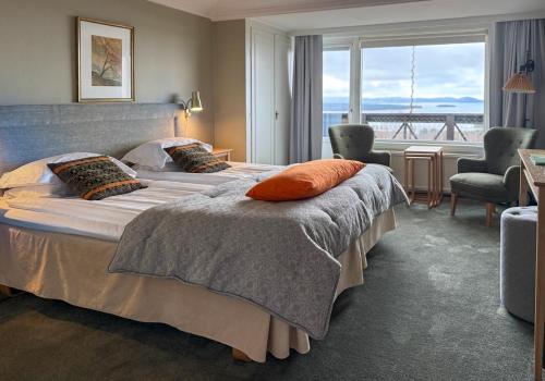 1 queen bed