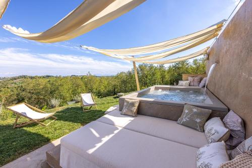Pezsgőfürdő, Le libellule relais in Vignale Monferrato