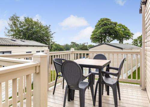 Meadow Lakes Holiday Park 5