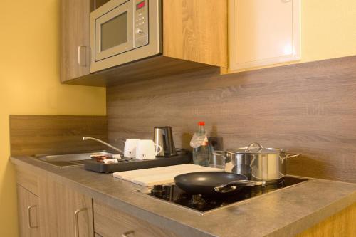 Naam Hotel & Apartments Frankfurt City-Messe Airport - image 10
