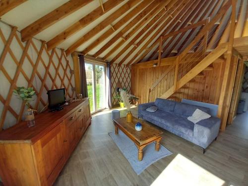 Yourte contemporaine