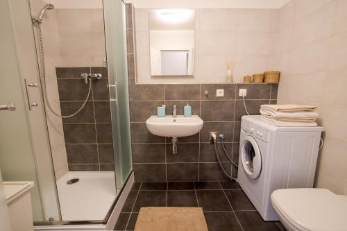Old Town modern apartment by Kovee, Bratislava (Foto 8)