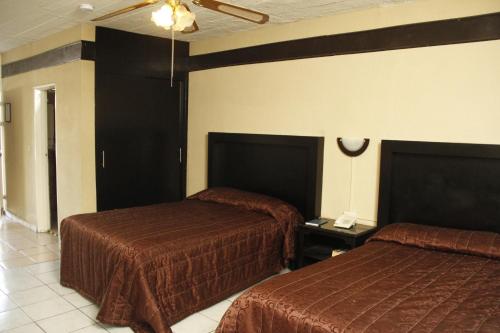 Hotel del Alba Inn & Suites