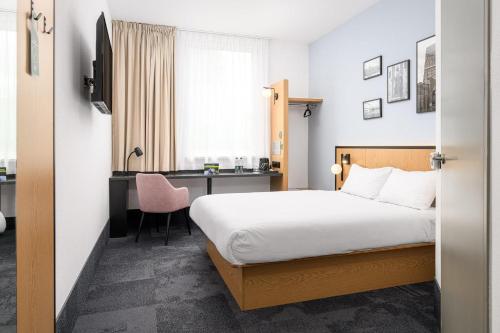 B&B HOTEL Toruń in โทรุน
