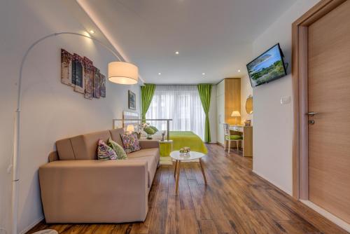 Room&studio Apartment Just Enjoy, Split (photo 8)