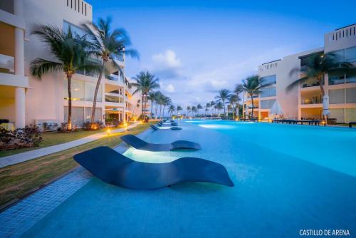 Ocean View 2BR Luxury Condo - The Elements 101