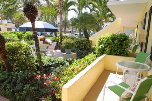 One-Bedroom Apartment room in Sea Spray Inn