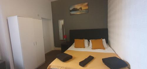 Double room, private bathroom