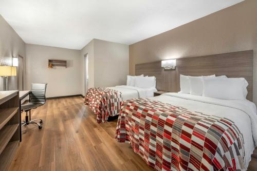 2 double beds